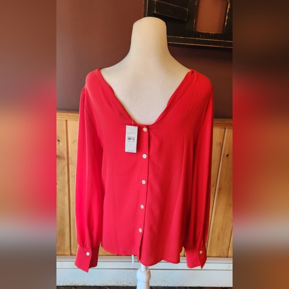 Loft Red Long Sleeve Blouse With Button Back Size Small - Picture 3 of 11